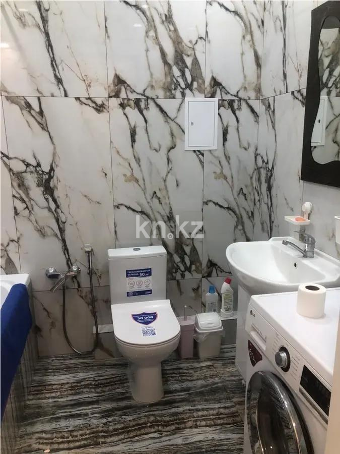 Продажа 1-комнатной квартиры, 45 м², пр. Аль-Фараби, дом  33 в Астане - фото 3