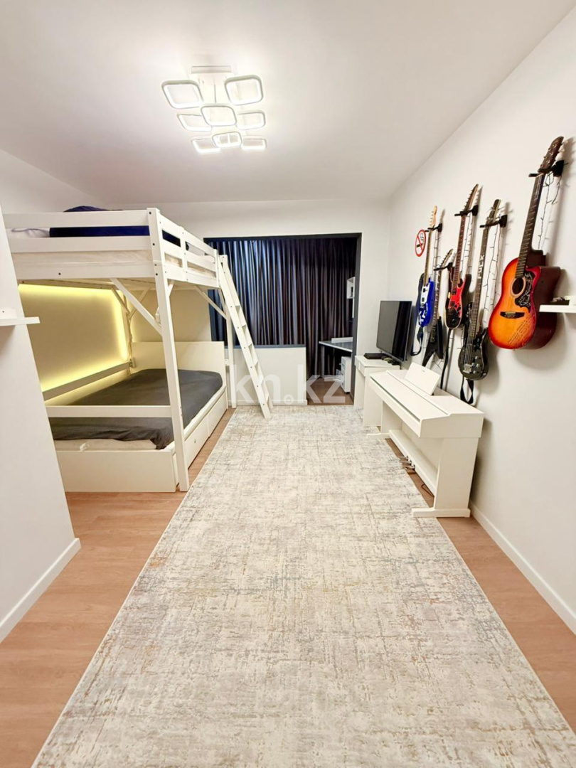 Продажа 4-комнатной квартиры, 129.4 м², ул. Кенесары хана - Продажа и аренда недвижимости в Алматы фото 26 из 40