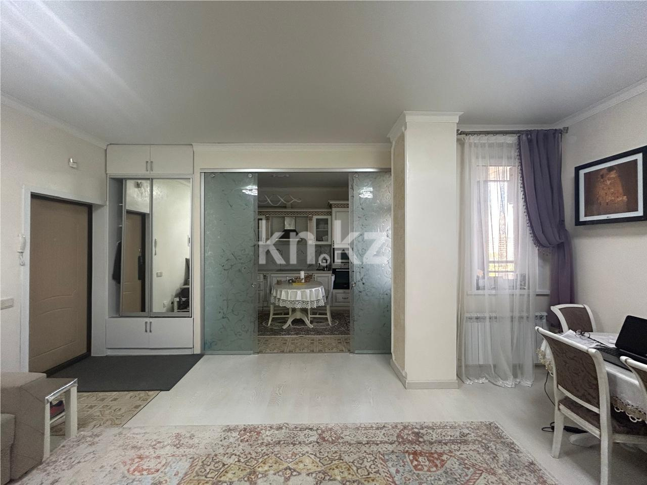 Продажа 2-комнатной квартиры, 75 м², ул. Керей, Жанибек хандар в Астане - фото 5