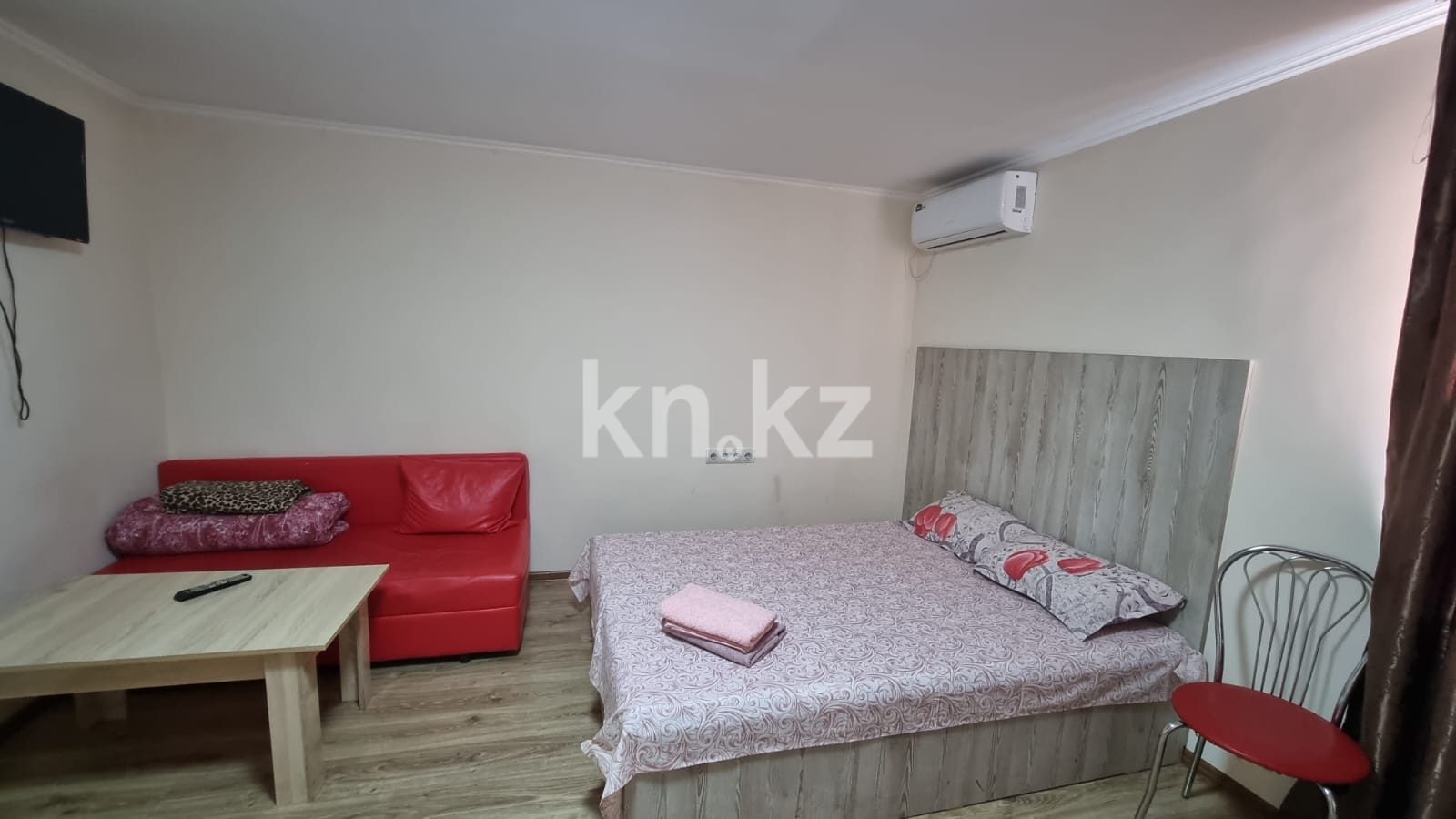 Аренда 1-комнатной квартиры посуточно, 31 м² - Аренда однокомнатных квартир посуточно от хозяев в Алматы фото 1 из 4