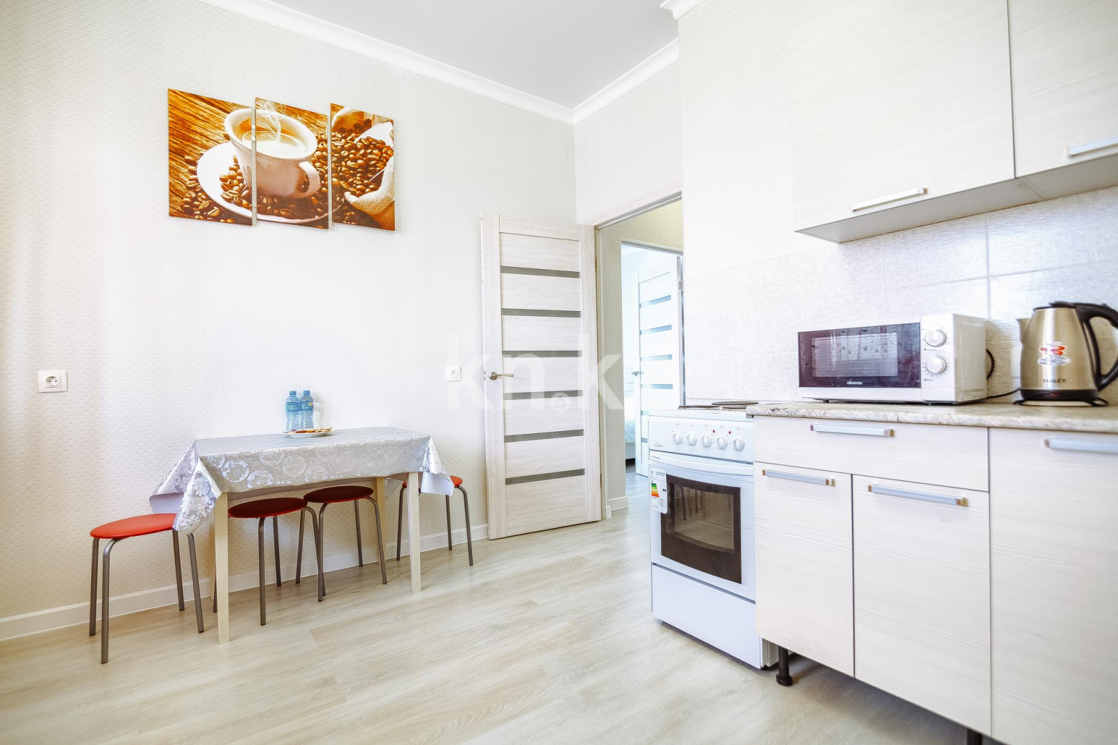 Аренда 1-комнатной квартиры посуточно, 45 м², пр. Кабанбай батыра, дом  29 - ул. Сыганак - Аренда квартиры посуточно в Астане фото 7 из 18