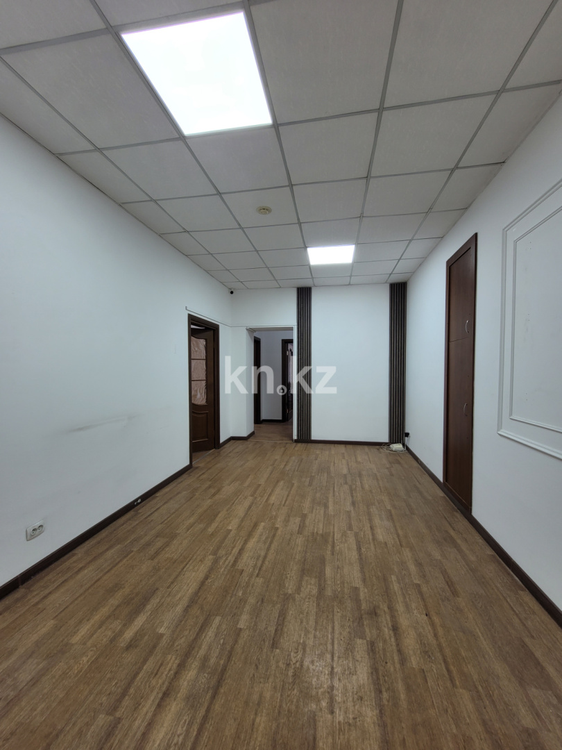 Аренда помещения - Аренда офисных и торговых помещений в Караганде в Городе фото 1 из 10