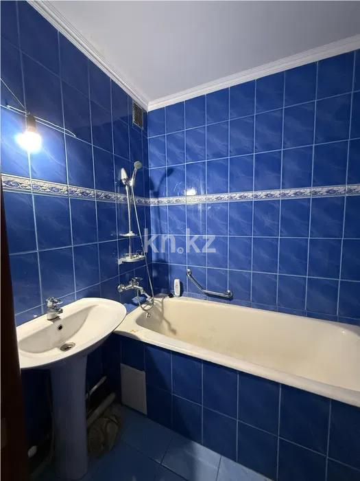 Продажа 1-комнатной квартиры, 40 м², мкр-н Степной-2, дом  4/4 - Продажа  однокомнатных квартир в Караганде фото 3 из 5