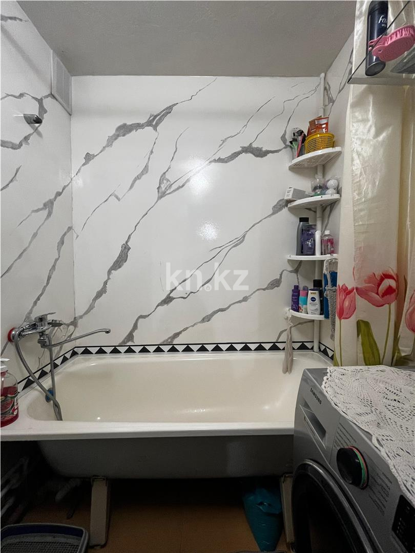 Продажа 3-комнатной квартиры, 63 м², мкр-н Голубые Пруды - Продажа квартир в Караганде фото 9 из 14