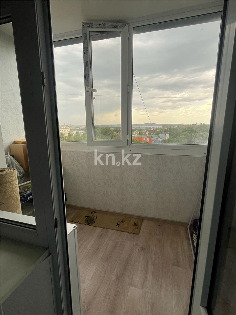 Продажа 3-комнатной квартиры, 74 м², мкр. 8-й мкр. - Продажа квартир в Темиртау фото 10 из 12