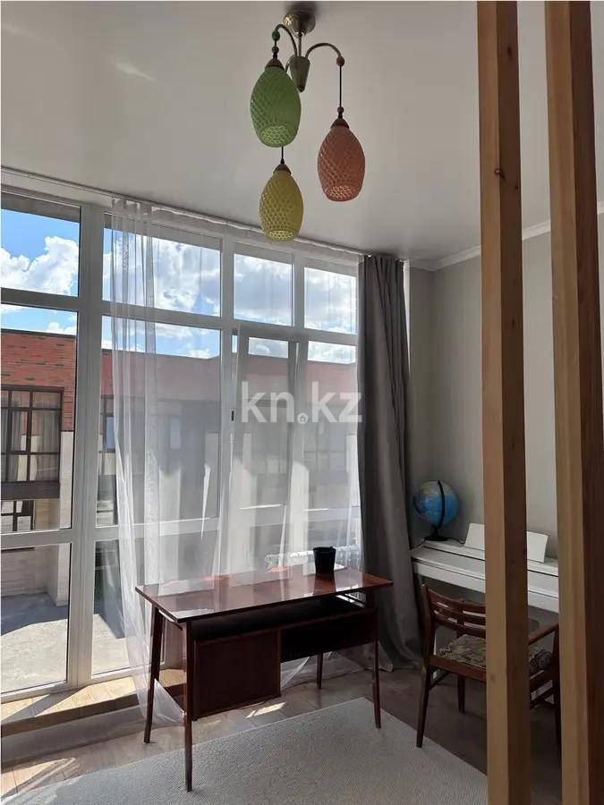 Продажа 3-комнатной квартиры, 101 м², ул. Назира Турекулова, дом  61/39 в Караганде - фото 4