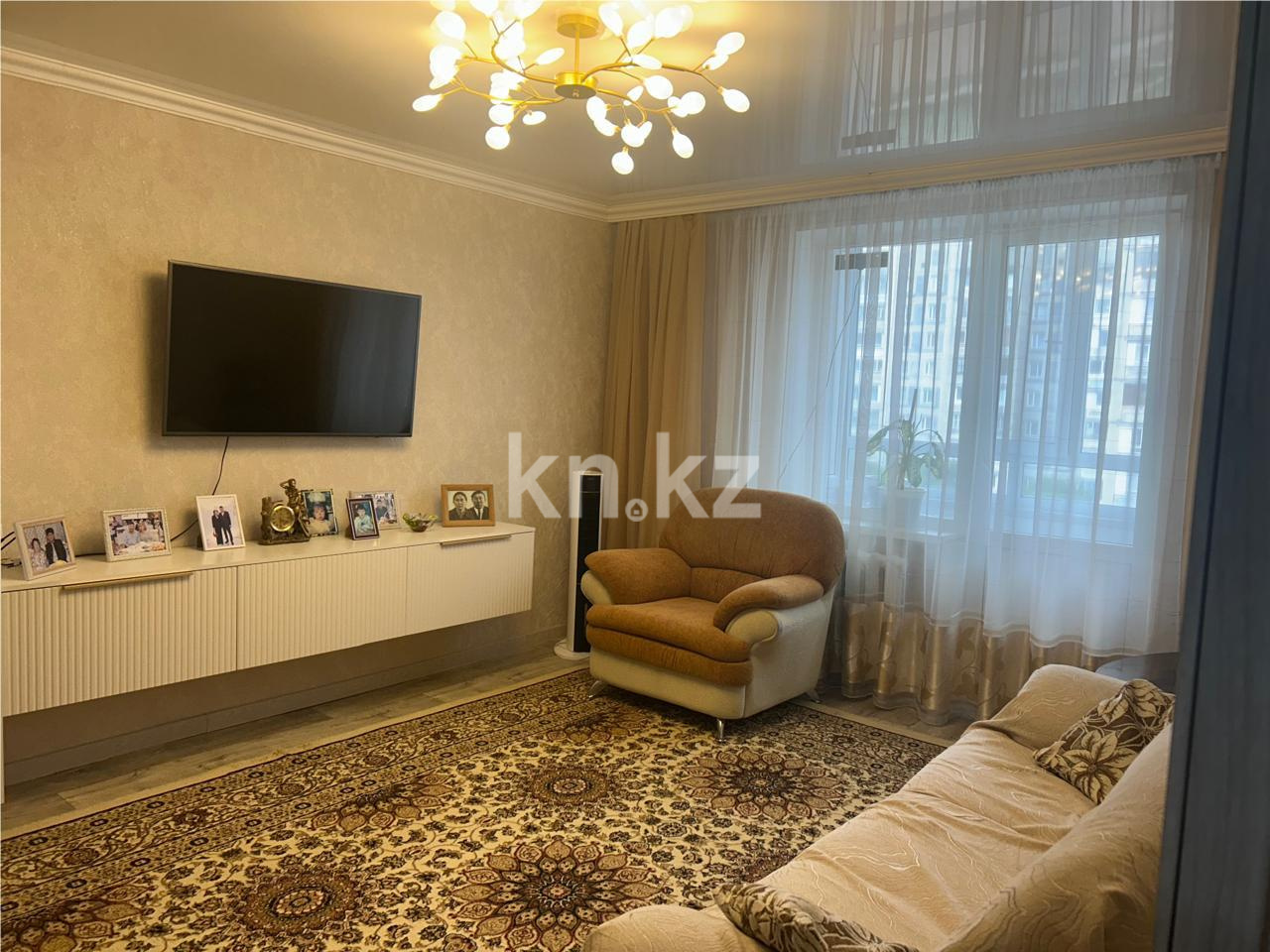 Продажа 3-комнатной квартиры, 65 м², мкр-н Мамраева (Восток-5) - Продажа квартир в Караганде с фото фото 1 из 10