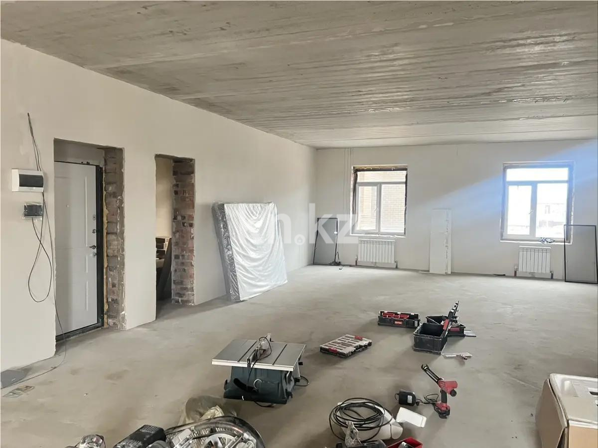 Продажа 4-комнатной квартиры, 119 м², пр. Республики, дом  49/2 - Продажа  четырехкомнатных квартир в Караганде фото 3 из 5