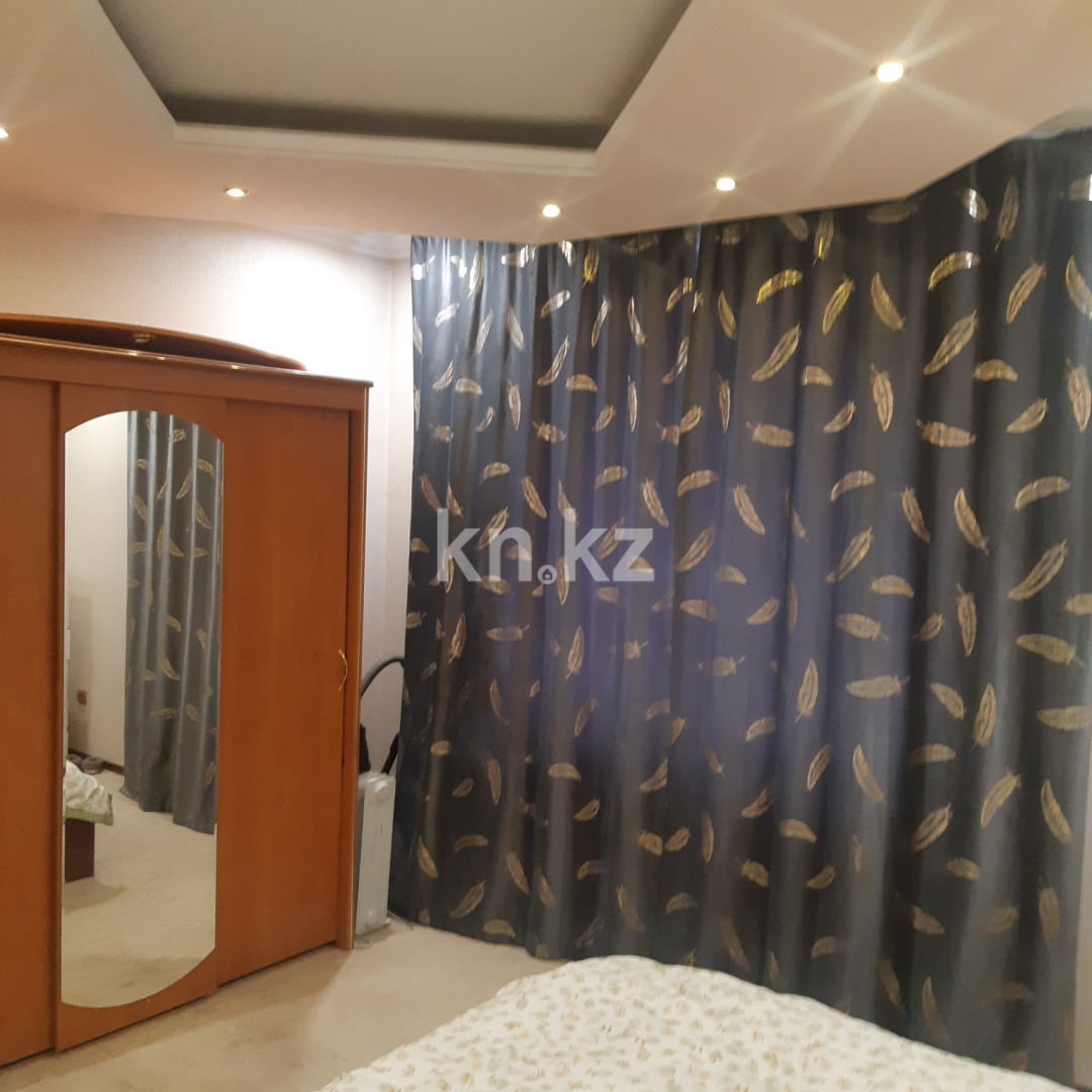 Продажа 2-комнатной квартиры, 56 м², ул. Сарсекова, дом  55 в Караганде - фото 11