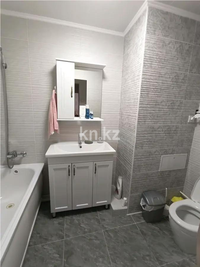 Продажа 2-комнатной квартиры, 54 м², мкр. Орбита-1, дом  17 в Караганде - фото 5