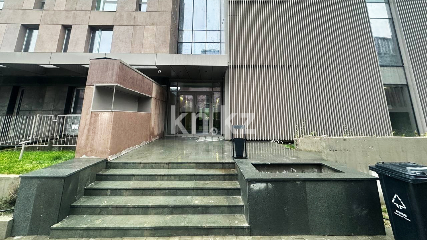 Продажа 2-комнатной квартиры, 72 м², ул. Култобе, дом  24/3 в Алматы - фото 12