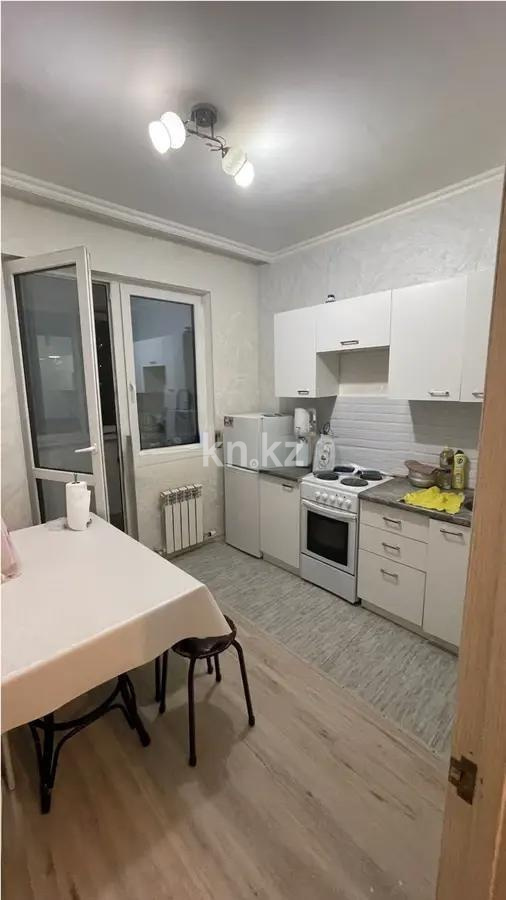 Продажа 1-комнатной квартиры, 35 м², мкр-н Жетысу-1, дом  28а в Алматы - фото 2
