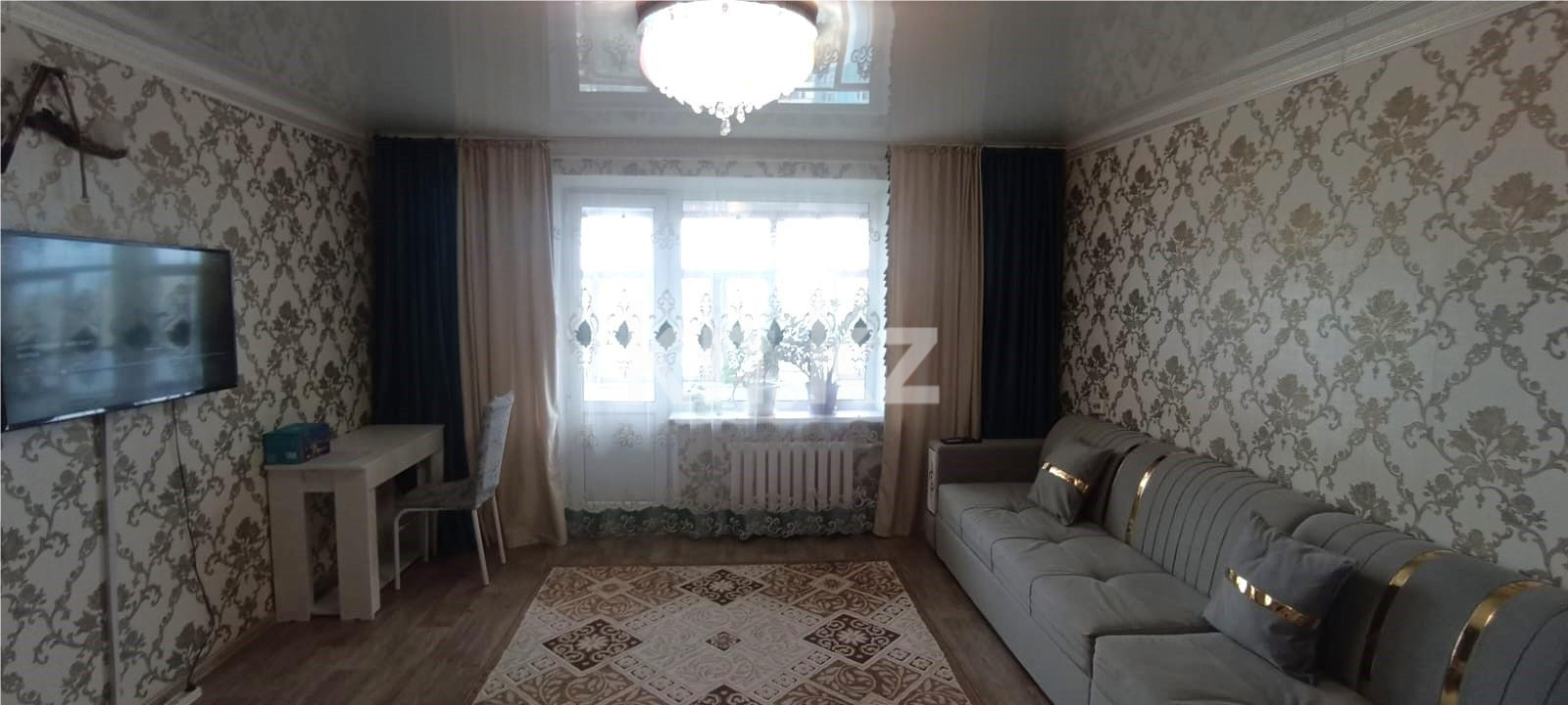 Продажа 3-комнатной квартиры, 64 м², мкр-н Голубые Пруды - Продажа  трехкомнатных квартир в Караганде фото 1 из 15