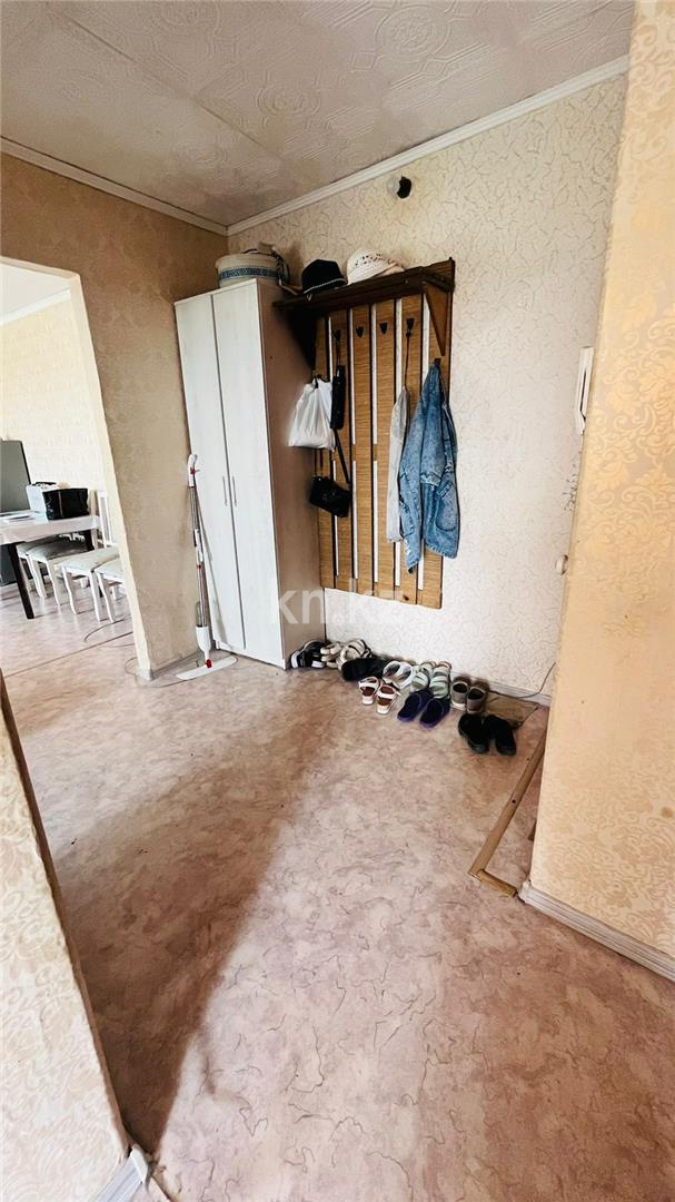 Продажа 4-комнатной квартиры, 63 м², мкр-н 14 - Продажа квартир в Караганде фото 17 из 19