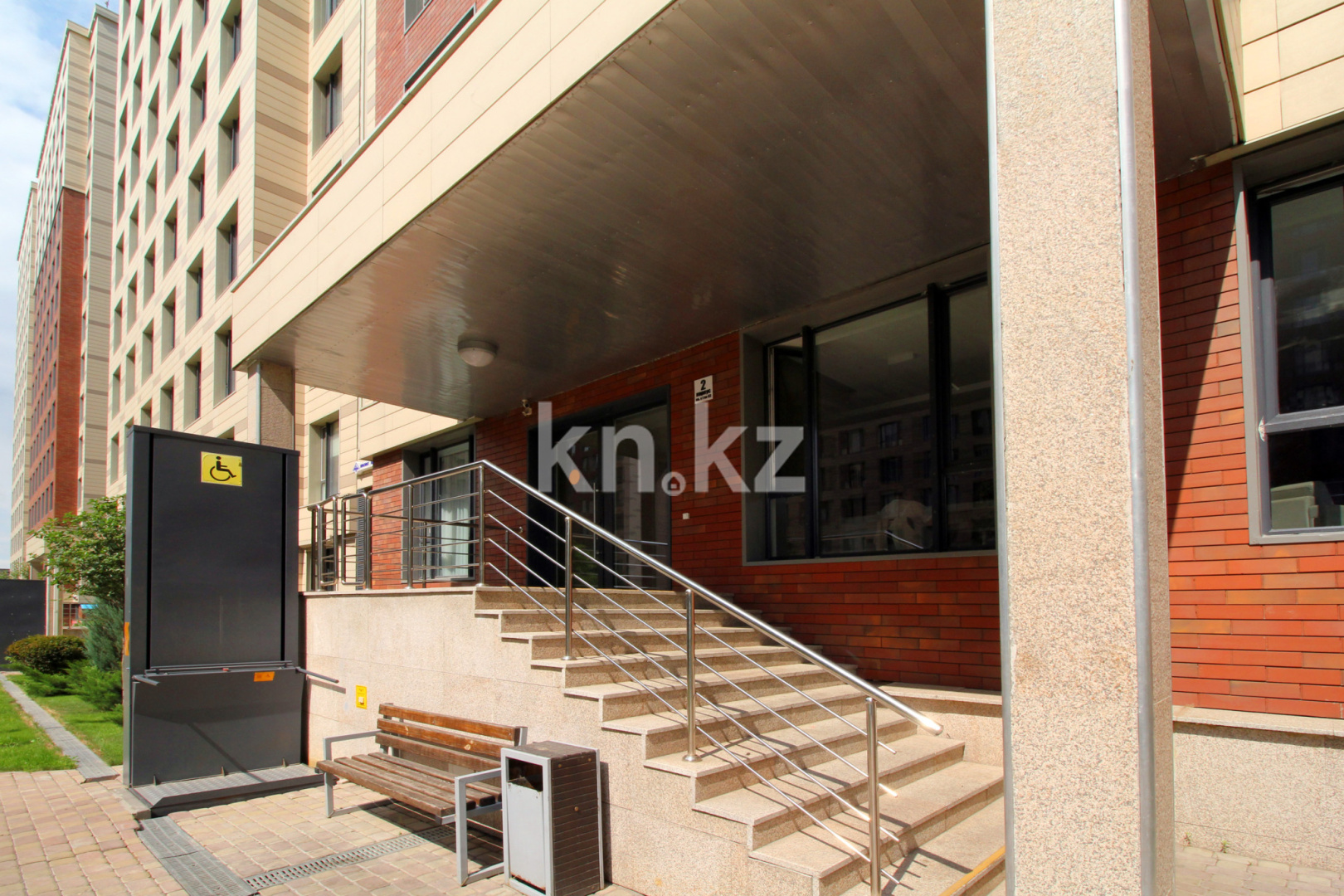 Аренда 1-комнатной квартиры посуточно, 40 м², пр. Абая, дом  109/6 - ул. Манаса - Аренда жилой и коммерческой недвижимости в Алматы фото 28 из 30