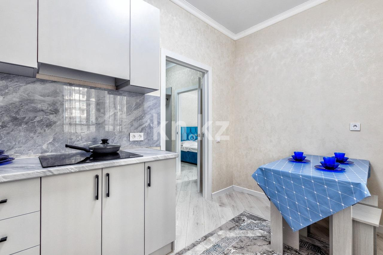 Аренда 1-комнатной квартиры посуточно, 50 м², пр. Кабанбай батыра, дом  29/2 - ул. Сыганак - Аренда квартир посуточно в Астане с фото фото 9 из 10