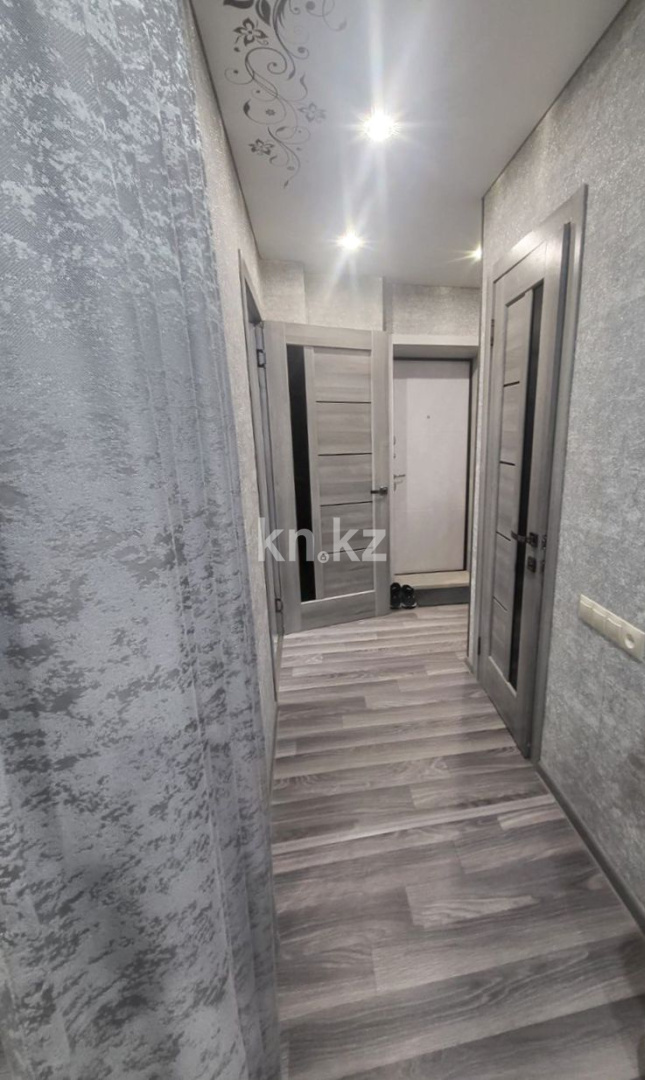 Продажа 1-комнатной квартиры, 33 м² - Продажа однокомнатных квартир в Усть-Каменогорске фото 9 из 13