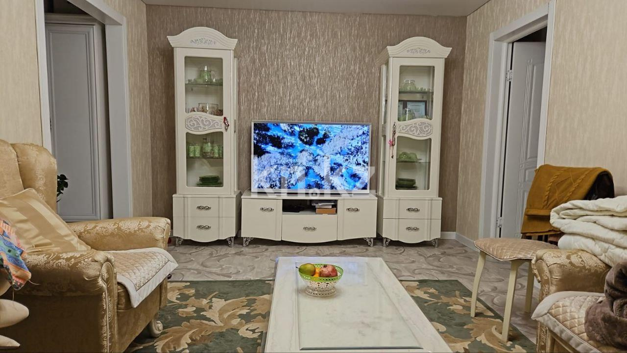 Продажа 2-комнатной квартиры, 61 м², ул. Язева - Продажа  двухкомнатных квартир в Караганде фото 1 из 12