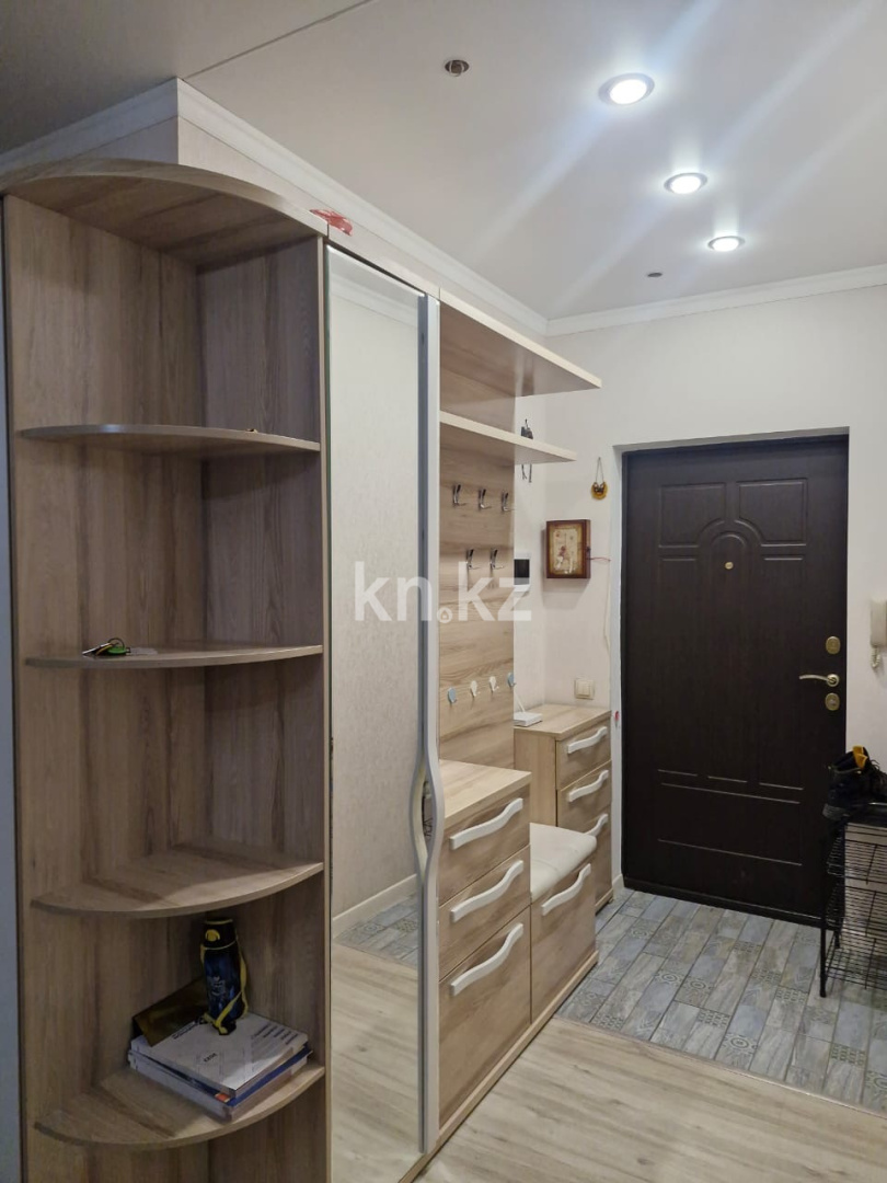 Аренда 2-комнатной квартиры, 46 м², ул. Омарова, дом  23 - ул. Мухамедханова - Аренда  двухкомнатных квартир помесячно в Астане с фото фото 8 из 9