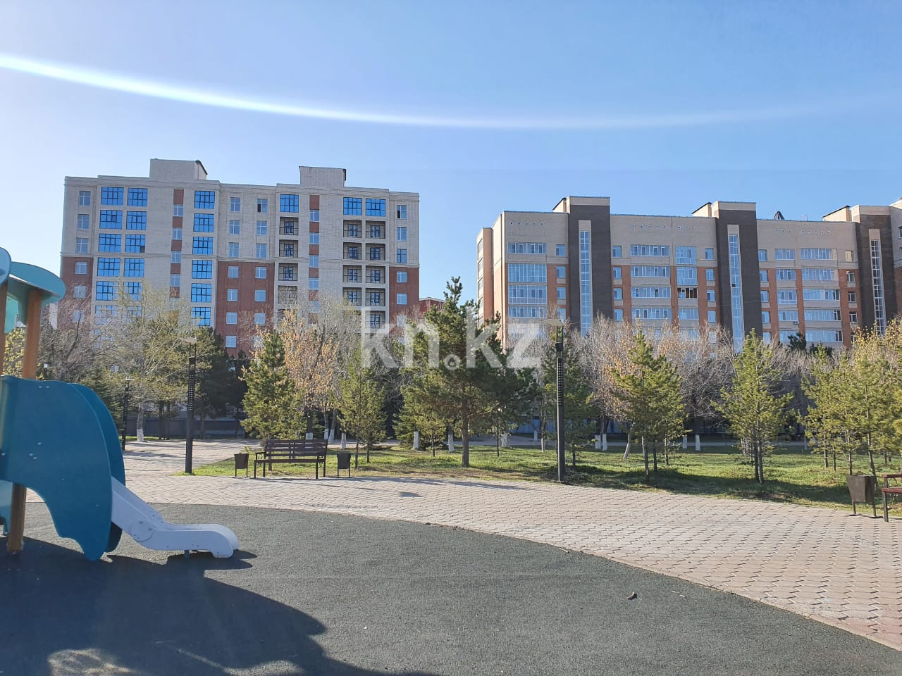 Аренда 2-комнатной квартиры, 73 м², пр. Шахтеров, дом  36/2 - Аренда  двухкомнатных квартир помесячно в Караганде с фото фото 1 из 21