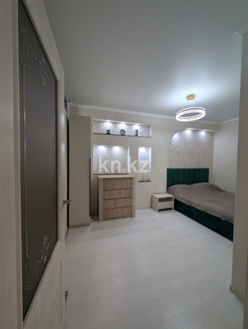 Продажа 2-комнатной квартиры, 60.7 м² в Уральске - фото 8