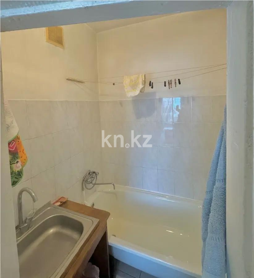 Продажа 2-комнатной квартиры, 39 м², ул. Ермекова, дом  53 в Караганде - фото 4