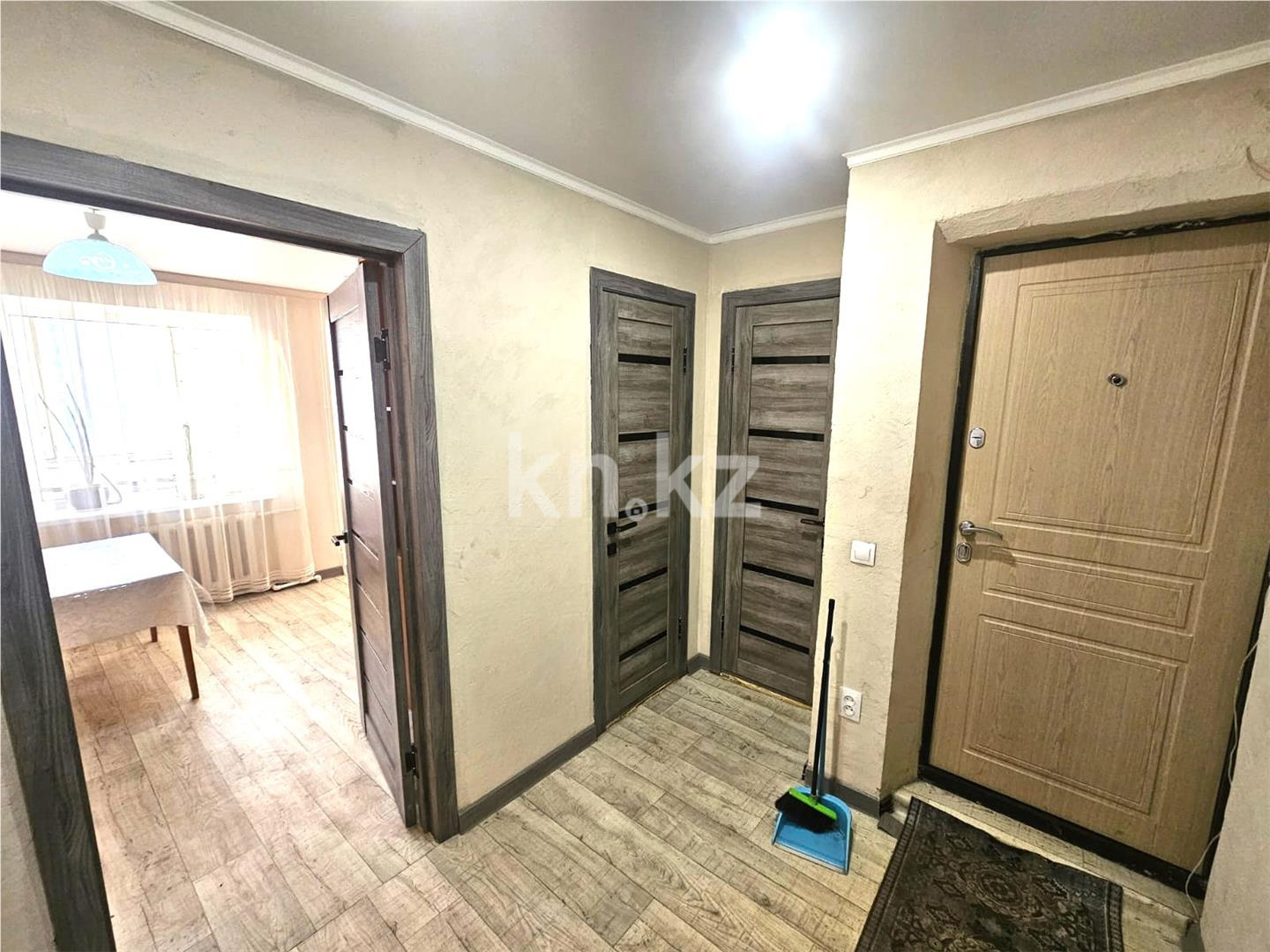 Продажа 3-комнатной квартиры, 62 м², ул. Язева - Продажа  трехкомнатных квартир в Караганде фото 12 из 18