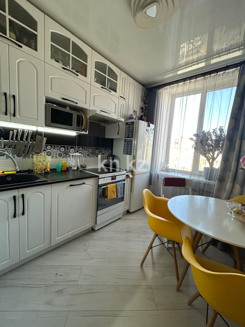 Продажа 3-комнатной квартиры, 56 м² в Усть-Каменогорске - фото 3