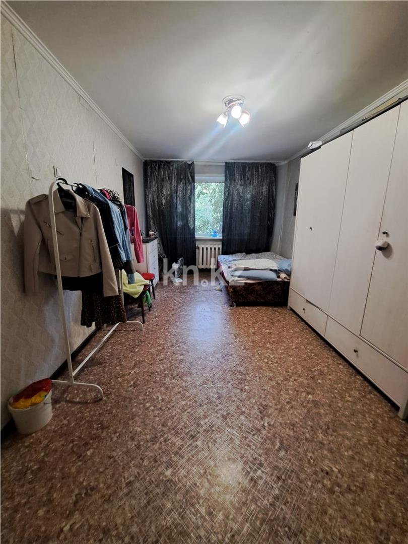 Продажа 4-комнатной квартиры, 76 м², 1 кв-л в Караганде - фото 3