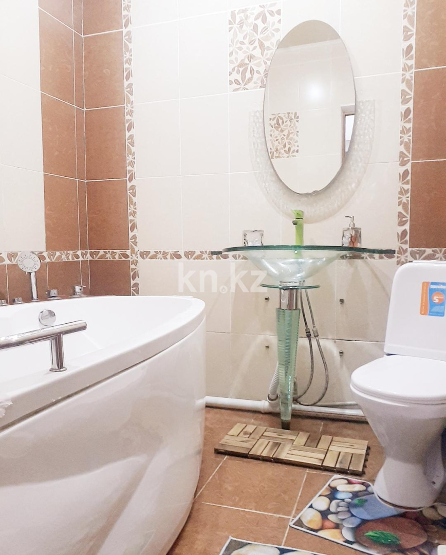 Аренда 1-комнатной квартиры посуточно, 52 м², Алмагуль мкр-н, дом  9 - Продажа квартир в Атырау фото 15 из 18