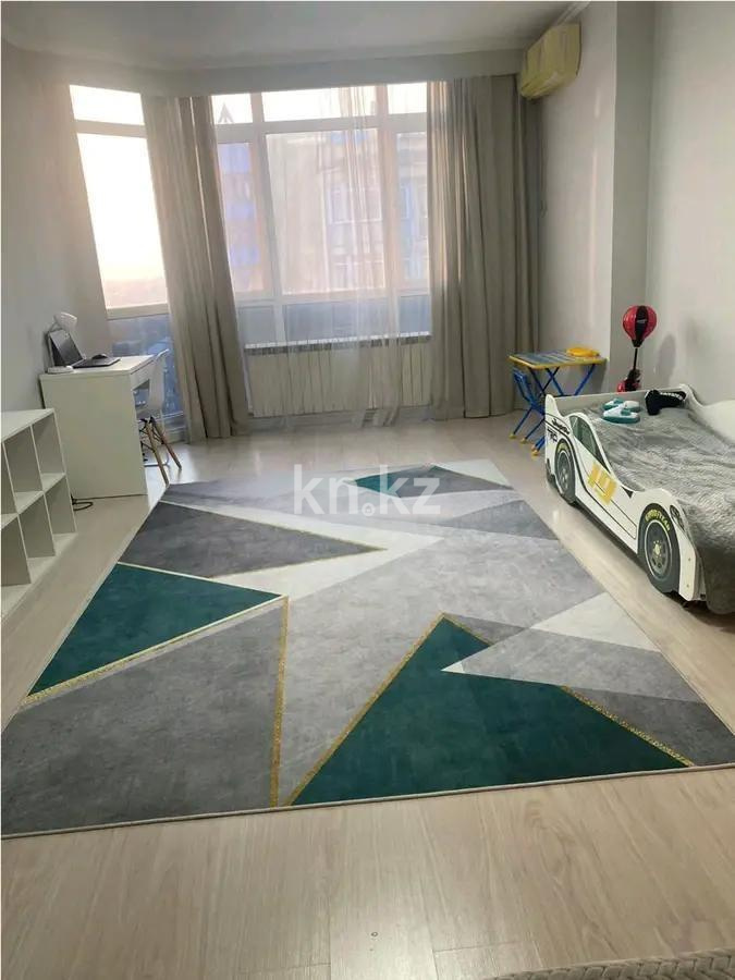 Продажа 3-комнатной квартиры, 96 м², мкр-н Мамыр-3, дом  2а - Продажа квартир в Казахстане фото 1 из 4