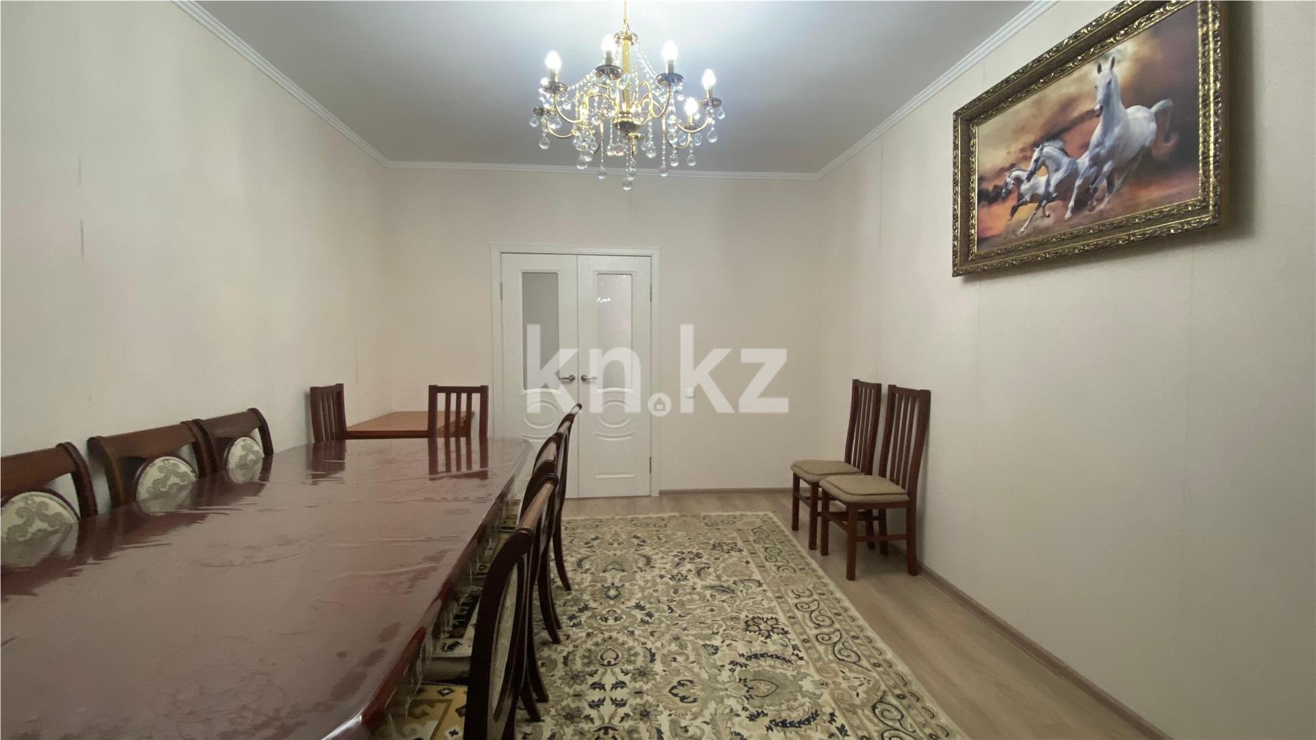 Продажа 3-комнатной квартиры, 87 м², пр. Шахтеров - Продажа  трехкомнатных квартир в Караганде фото 1 из 13