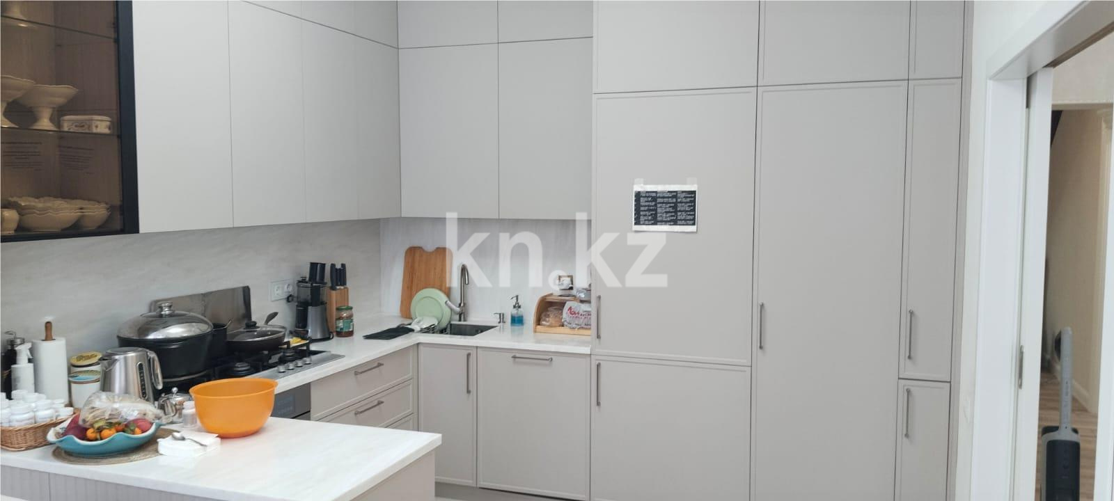 Продажа 5-комнатной квартиры, 200 м² в Караганде - фото 23