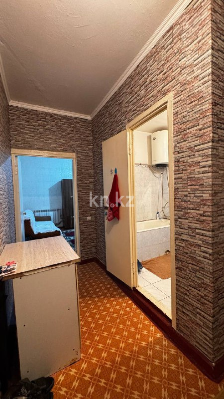 Продажа 1-комнатной квартиры, 38 м², 10 мкр, дом  24 - Продажа и аренда недвижимости в Таразе фото 13 из 14