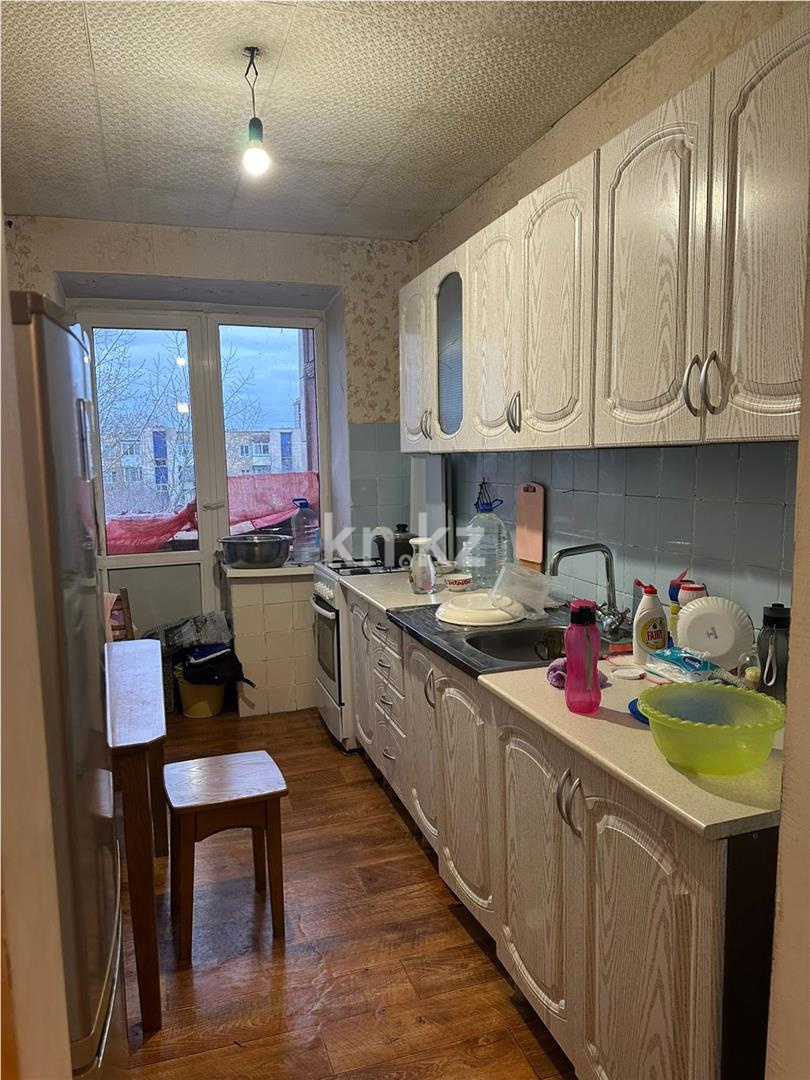 Продажа 3-комнатной квартиры, 58 м², ул. Аманжолова - Продажа  трехкомнатных квартир в Караганде фото 8 из 10