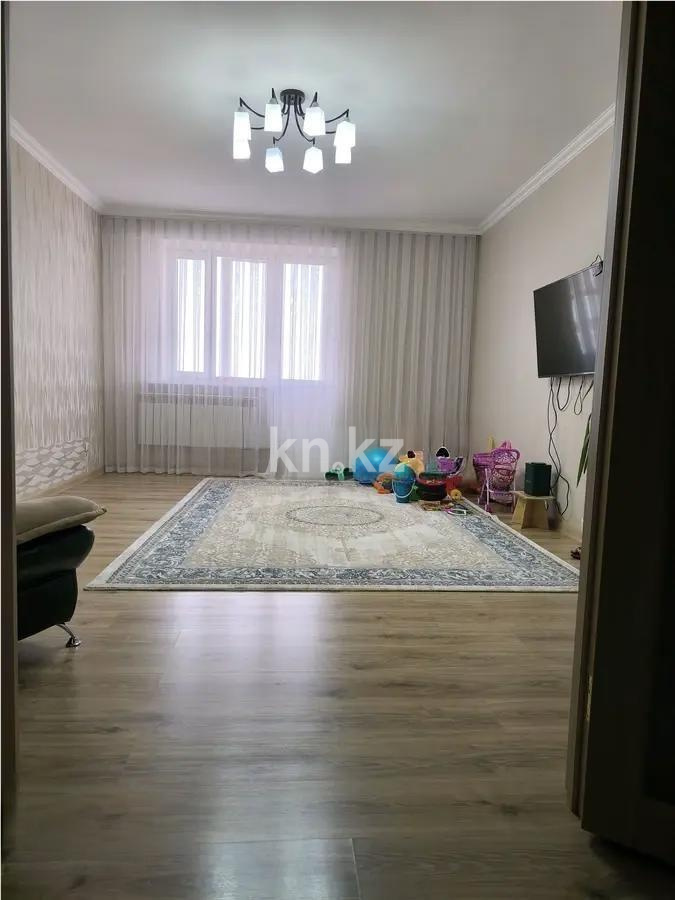 Продажа 3-комнатной квартиры, 90 м², ул. Байсеитовой, дом  10 - Продажа  трехкомнатных квартир в Астане без посредников фото 1 из 5