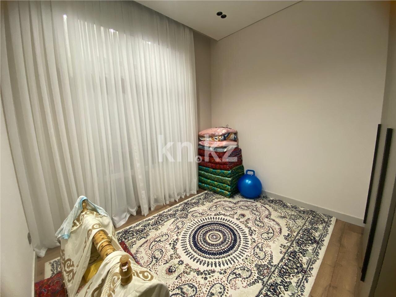 Продажа 5-комнатной квартиры, 137 м² в Астане - фото 10