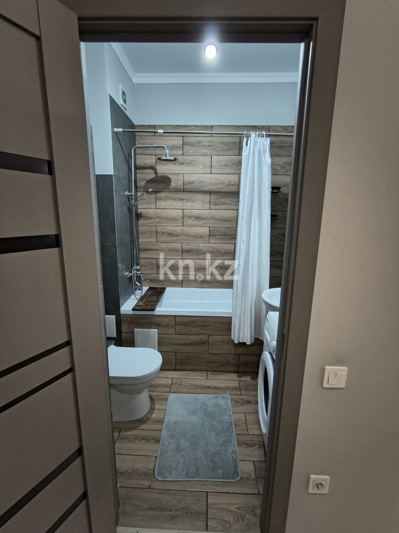 Аренда 1-комнатной квартиры, 34 м², пр. Назарбаева, дом  28А - Раимбека - Продажа земельных участков в Уральске фото 5 из 17