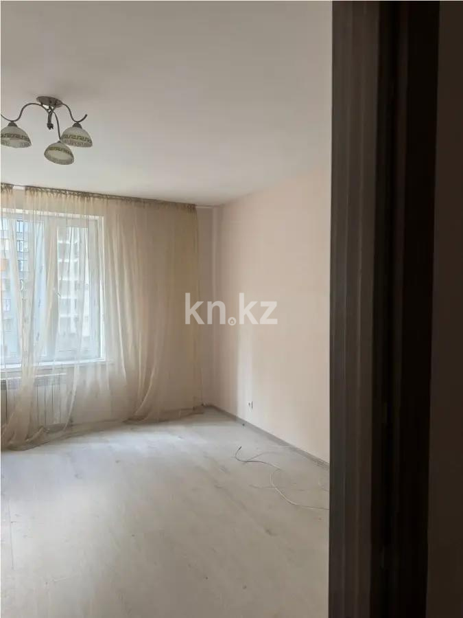 Продажа 3-комнатной квартиры, 96 м², ул. Туркестан, дом  4б стр в Астане