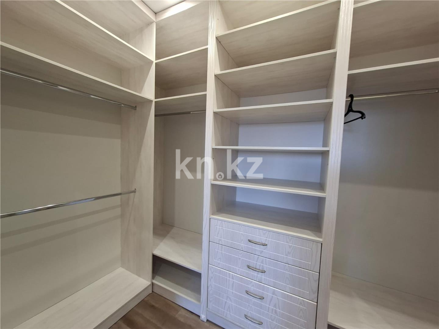 Продажа 6-комнатной квартиры, 310 м² в Караганде - фото 9