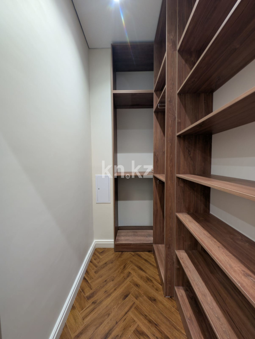 Продажа 2-комнатной квартиры, 80.3 м² - Продажа жилой и коммерческой недвижимости в Уральске фото 16 из 26