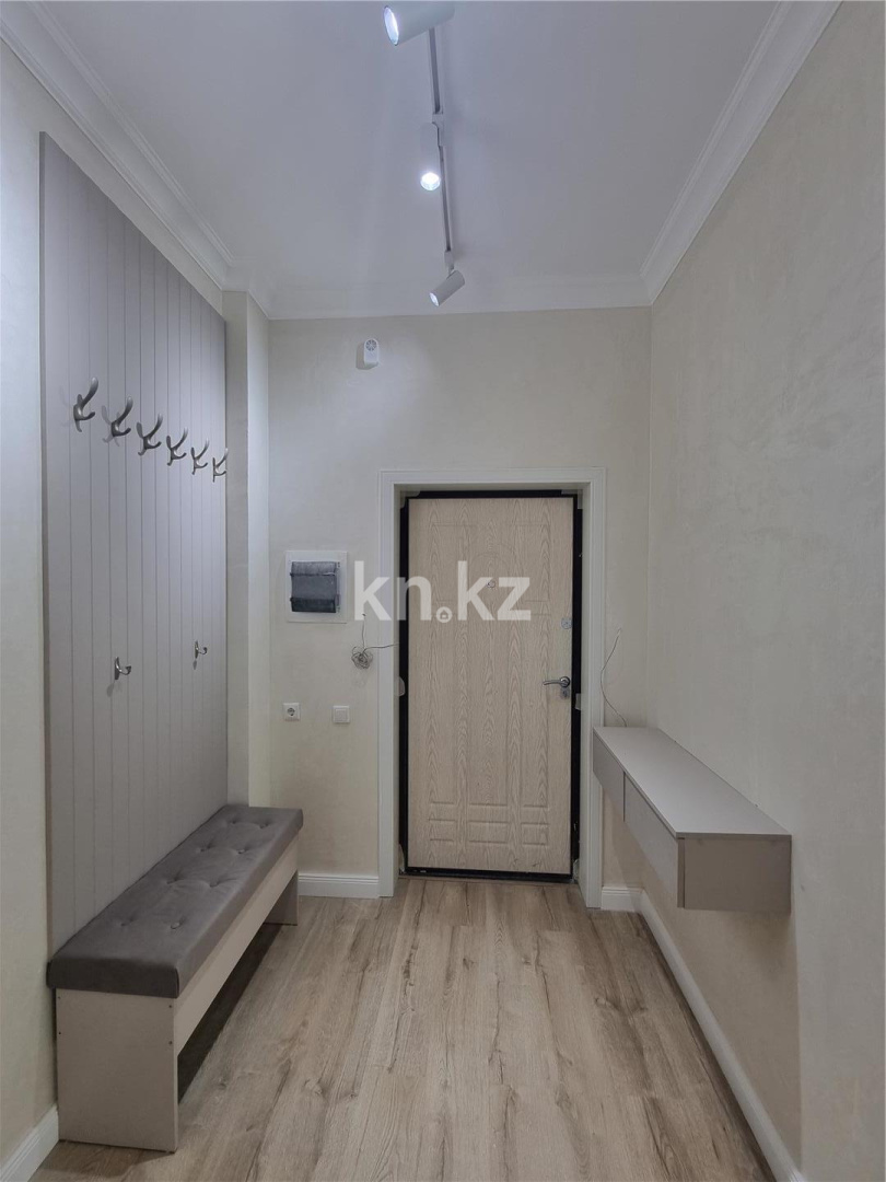 Продажа 4-комнатной квартиры, 120 м², ул. Дюсембекова - Продажа  четырехкомнатных квартир в Караганде фото 23 из 28