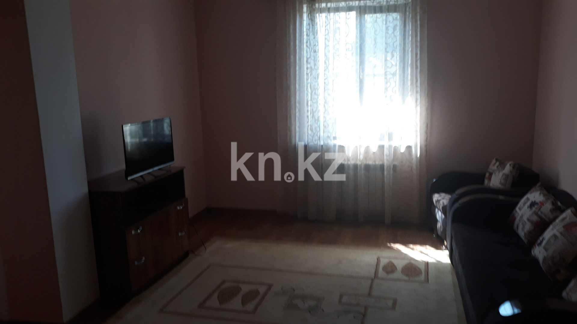 Аренда 2-комнатной квартиры, 65 м², ул. Бигелдинова, дом  30 - Аренда жилой и коммерческой недвижимости в Алматы фото 1 из 5
