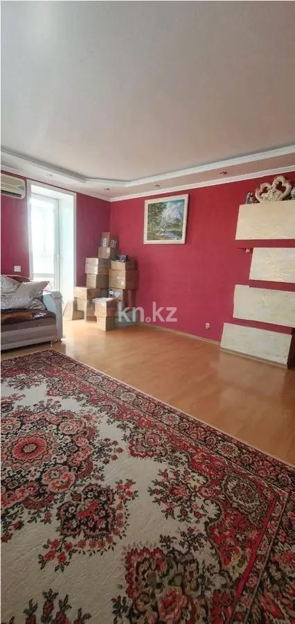 Продажа 3-комнатной квартиры, 71 м², пр. Назарбаева, дом  45 - Продажа  трехкомнатных квартир в Караганде без посредников с фото фото 1 из 6