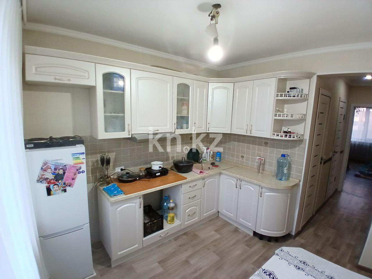 Продажа 3-комнатной квартиры, 64 м², мкр-н Гульдер-1 - Продажа квартир в Караганде фото 8 из 14