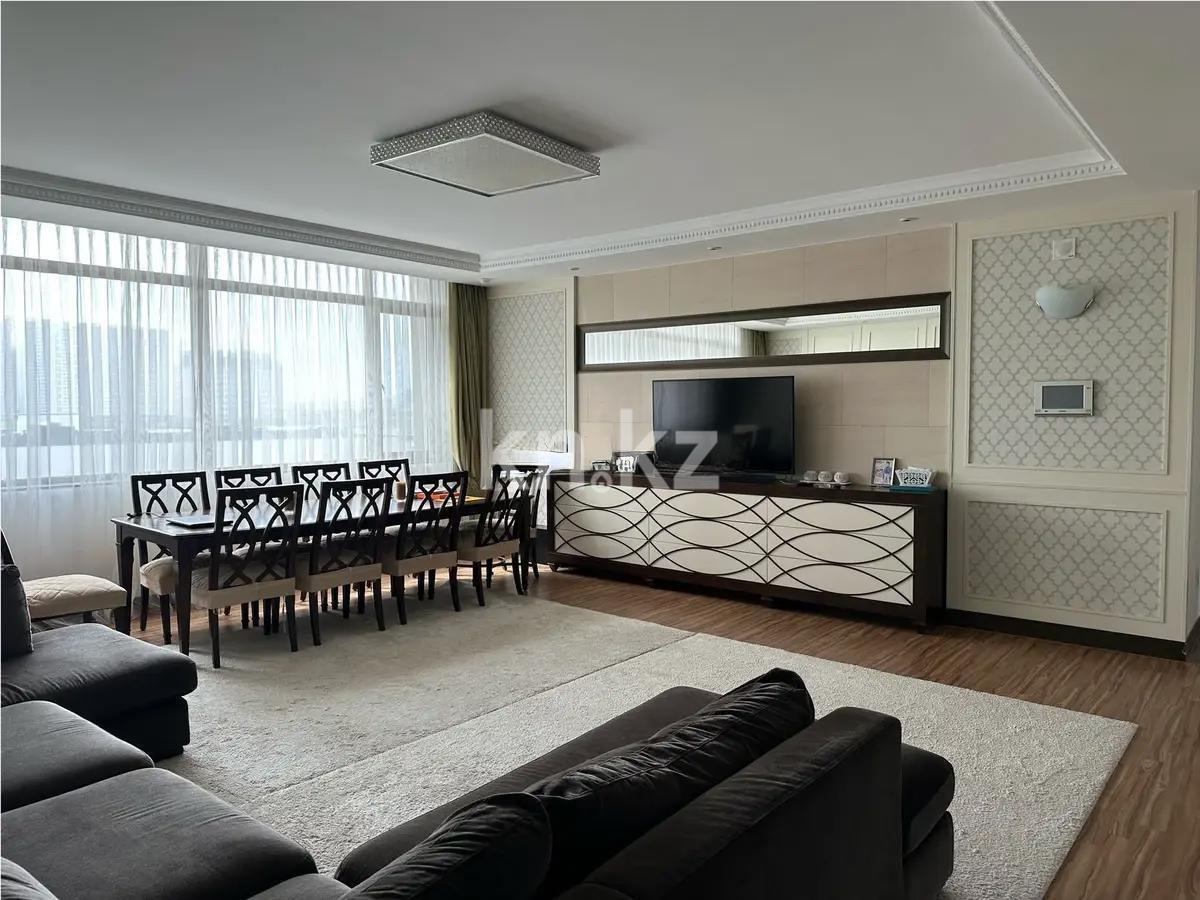 Продажа 4-комнатной квартиры, 160 м², пр. Кошкарбаева, дом  8 - Продажа  четырехкомнатных квартир в Астане фото 1 из 6