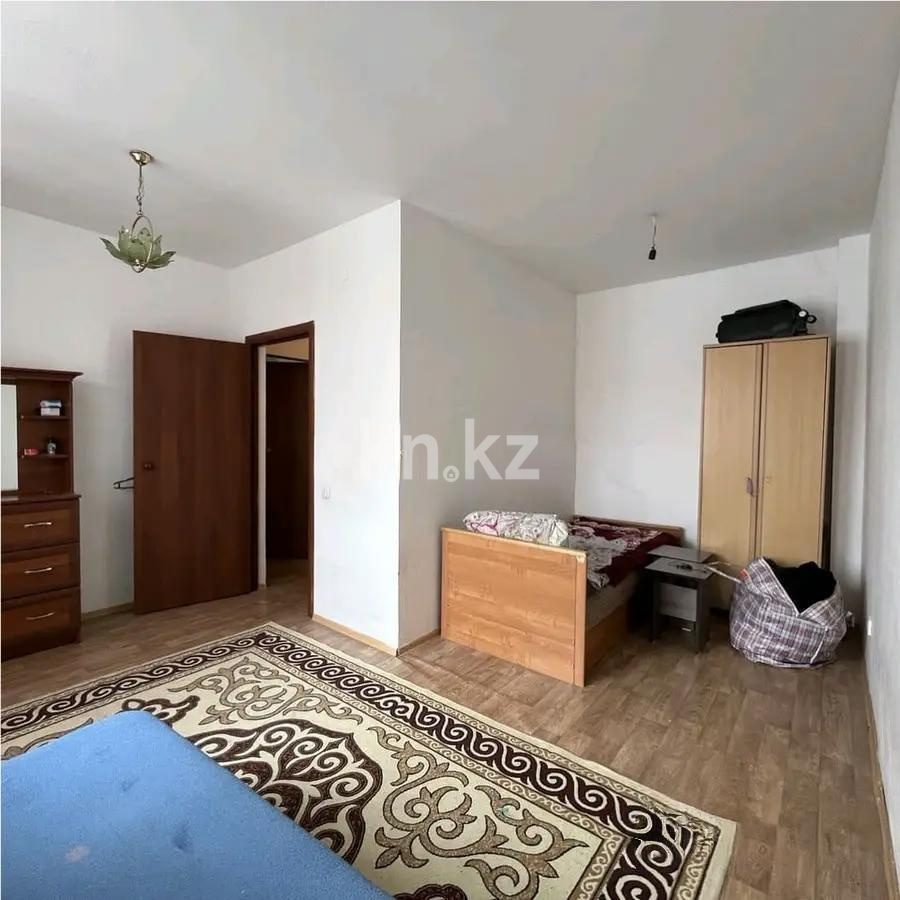 Продажа 1-комнатной квартиры, 37 м², ул. Момышулы, дом  28 - Продажа  однокомнатных квартир в Караганде фото 1 из 4