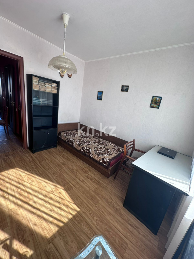 Продажа 3-комнатной квартиры, 66.5 м², мкр-н Орбита-1, дом  3а в Караганде - фото 10