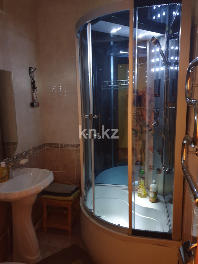 Аренда 2-комнатной квартиры посуточно, 48 м² - Аренда квартир посуточно в Усть-Каменогорске фото 9 из 14