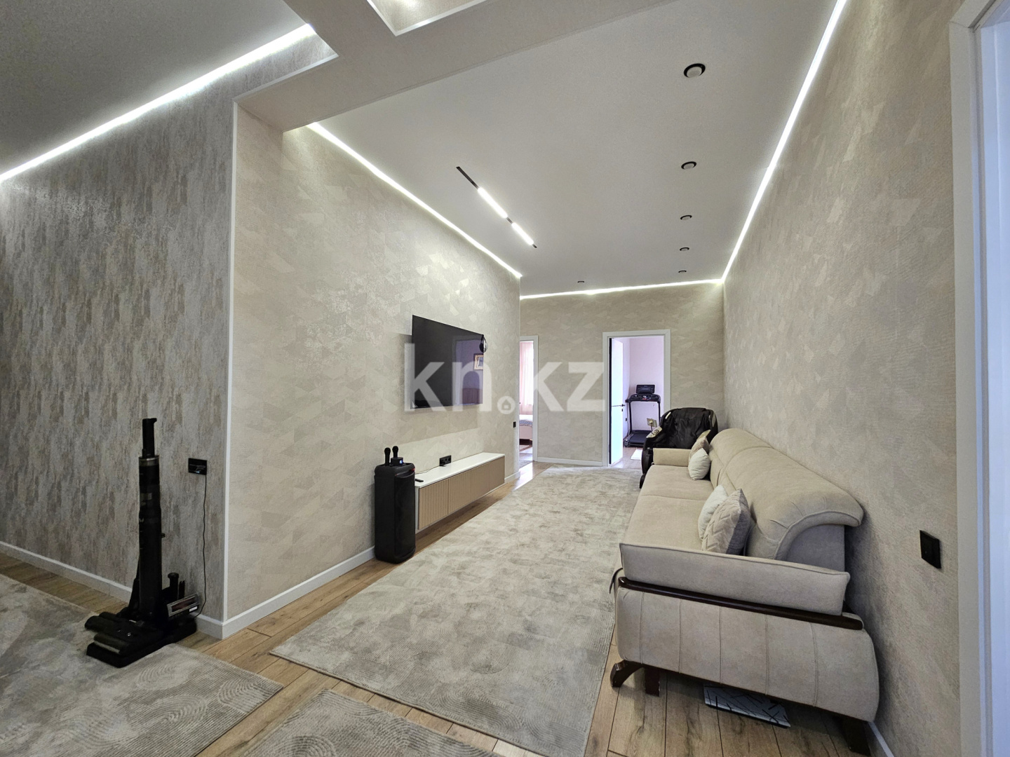 Продажа 4-комнатного дома, 180 м², мкр. Жана Куат - Продажа домов, коттеджей в Алматы фото 1 из 25